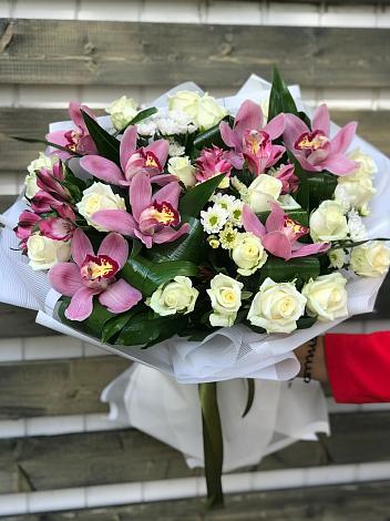 Букет цветов из: Розы и Хризантемы в Должанской